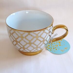 10 Strawberry Street Gold Oversized Tea Cup